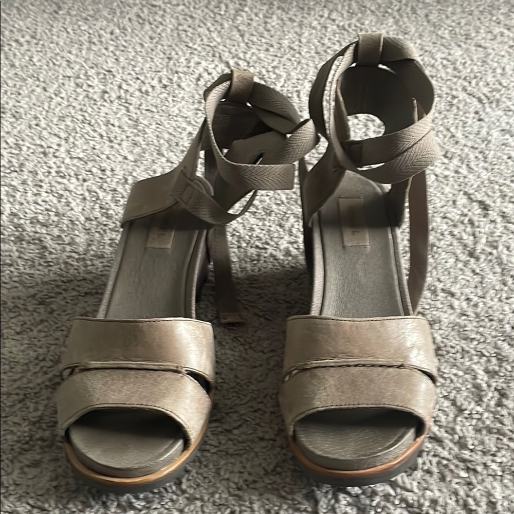 Lace up sandals by sorrel